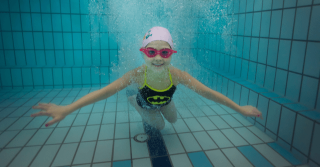 sv mmekurs for barn oslo Pirayaswim svømmeskole AS