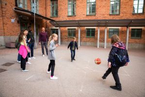 Skoleansatte: Som å være på B-laget